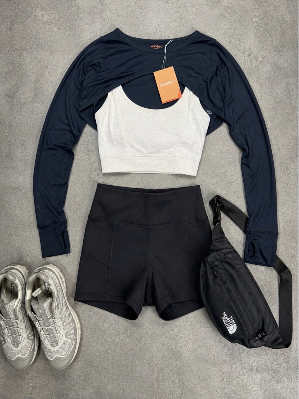 Wondery Outdoors Yucca Tactical Bolero Shrug Black NWT Size M Hiking Activewear